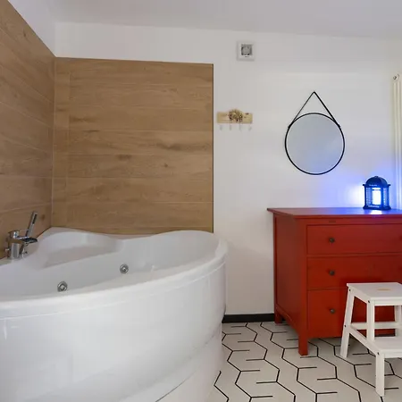 Il Portico By Interhome شقة *
