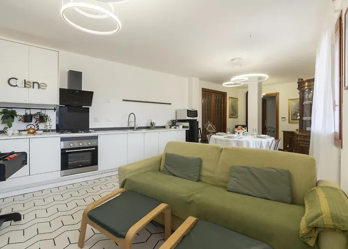 Il Portico By Interhome * 因佩里亚